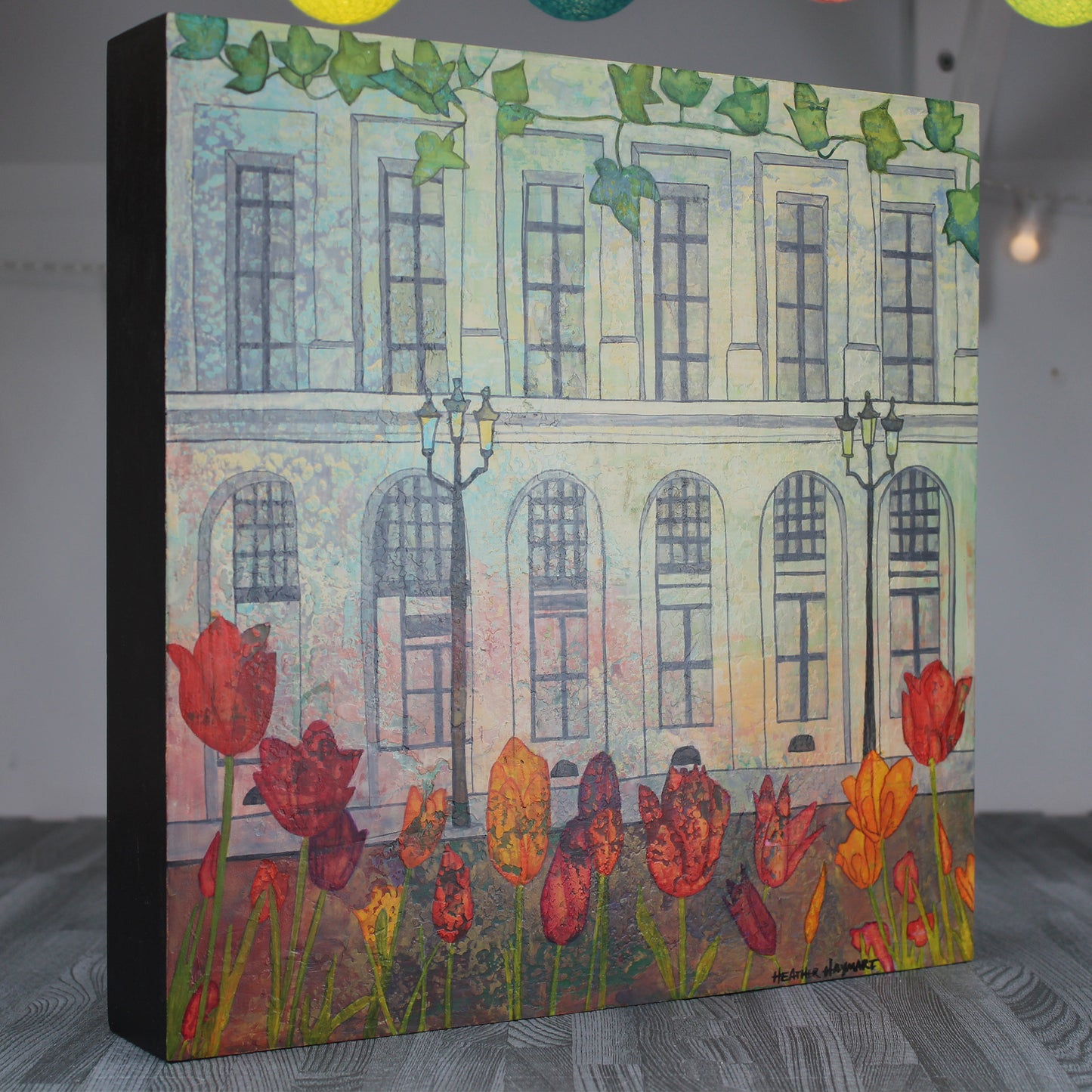 Tulip Facade